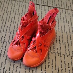 Nike Jumpman 720 Orange Women's Athletic Shoes